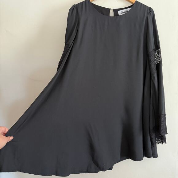 MEGHAN FABULOUS | Black Bell Sleeve Lace Trim Mini Trapeze Dress | Large - Picture 5 of 7